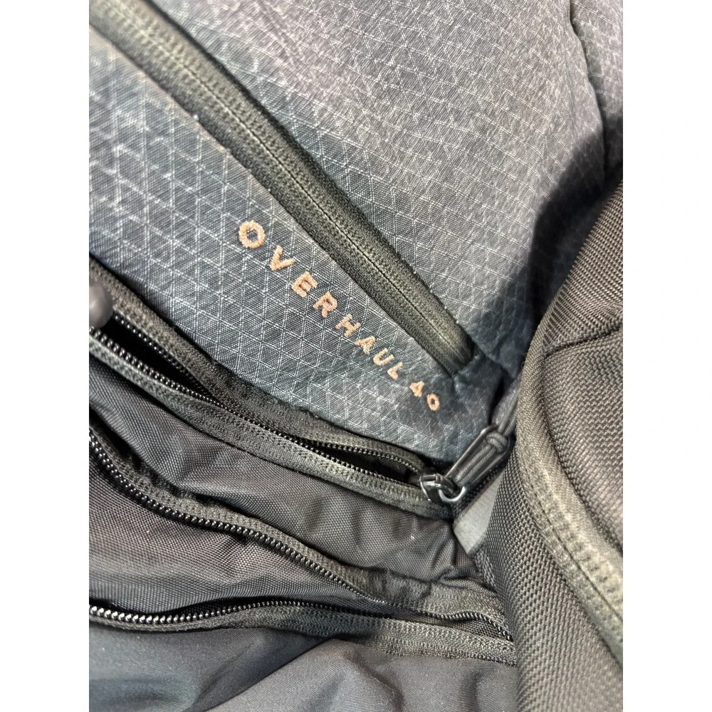 The North Face Overhaul 40 Backpack Black Travel Carry On Laptop Bag